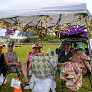 HORSE HOUND AND HUNT TURF CLUB TAILGATING - scroll down